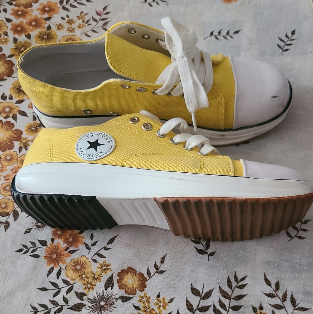 Canvas Fashion color yellow for girls